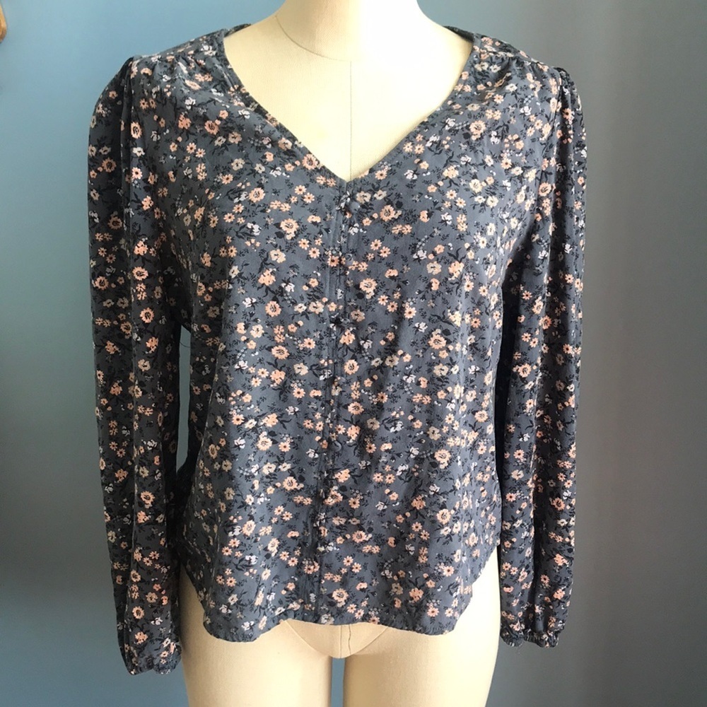 Angels Forever young, slate gray floral long sleeves oversized asymmetric top M